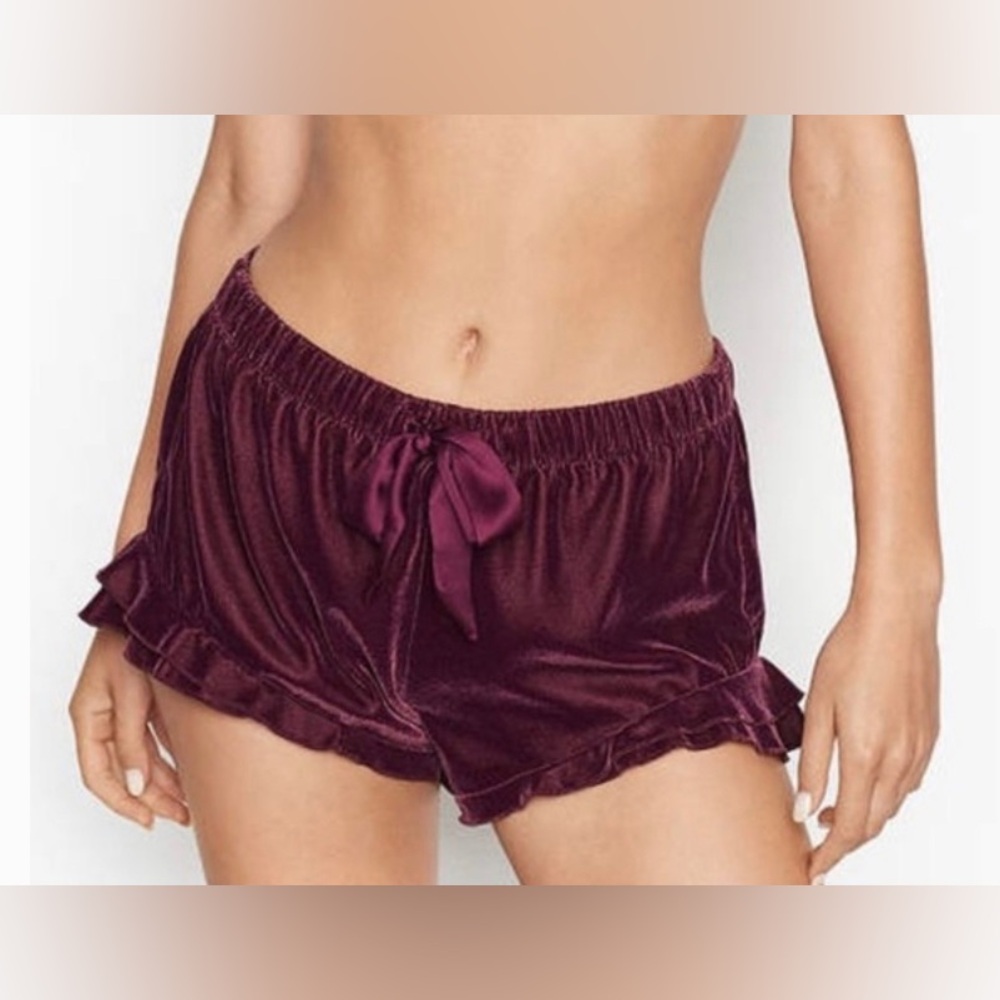 Victoria’s Secret - Women’s Small Victorias Secret Crushed Velvet Shorts